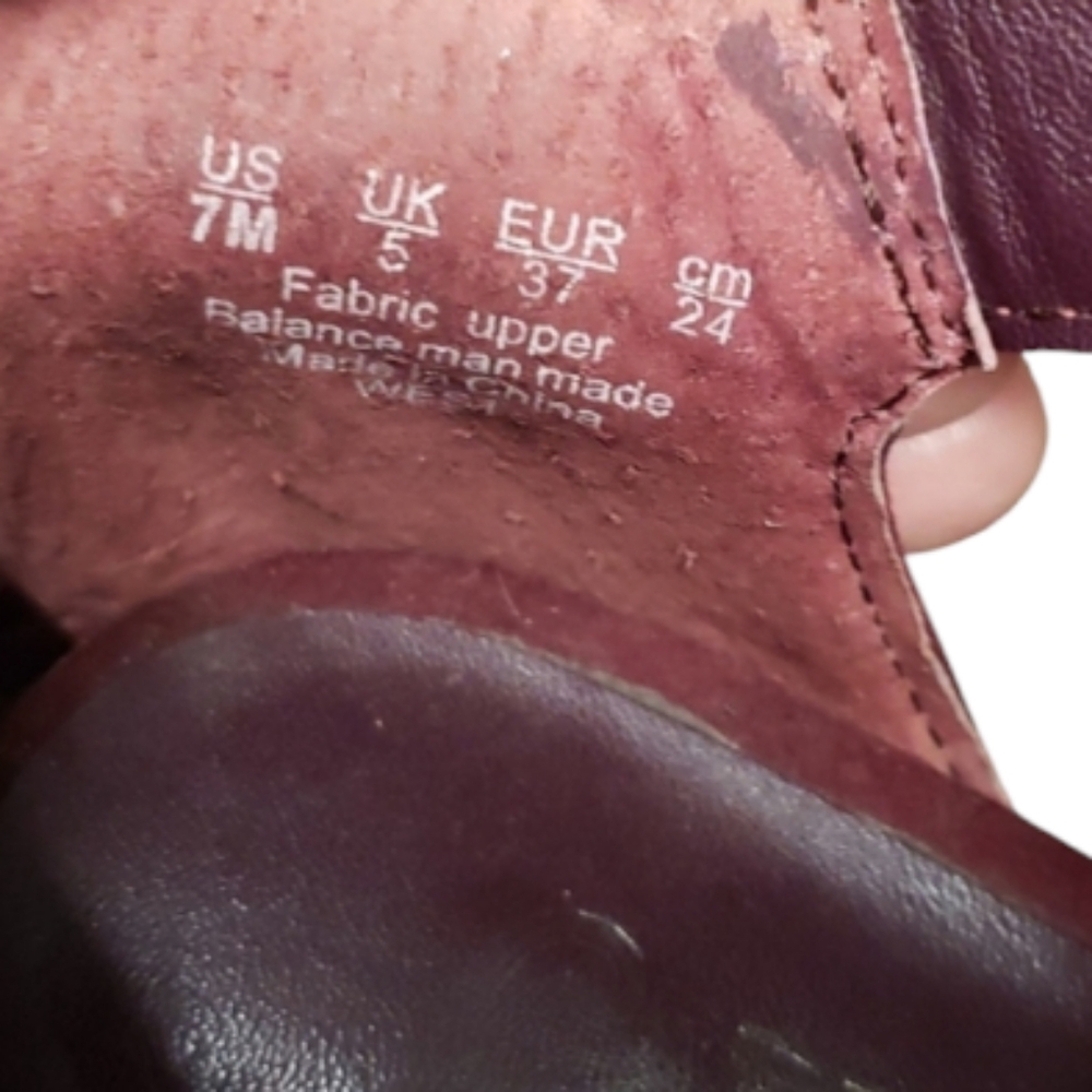 Carlos by Carlos Santana Red Ankle Boots with High Heel and Pointed Toe 7M - Picture 12 of 12